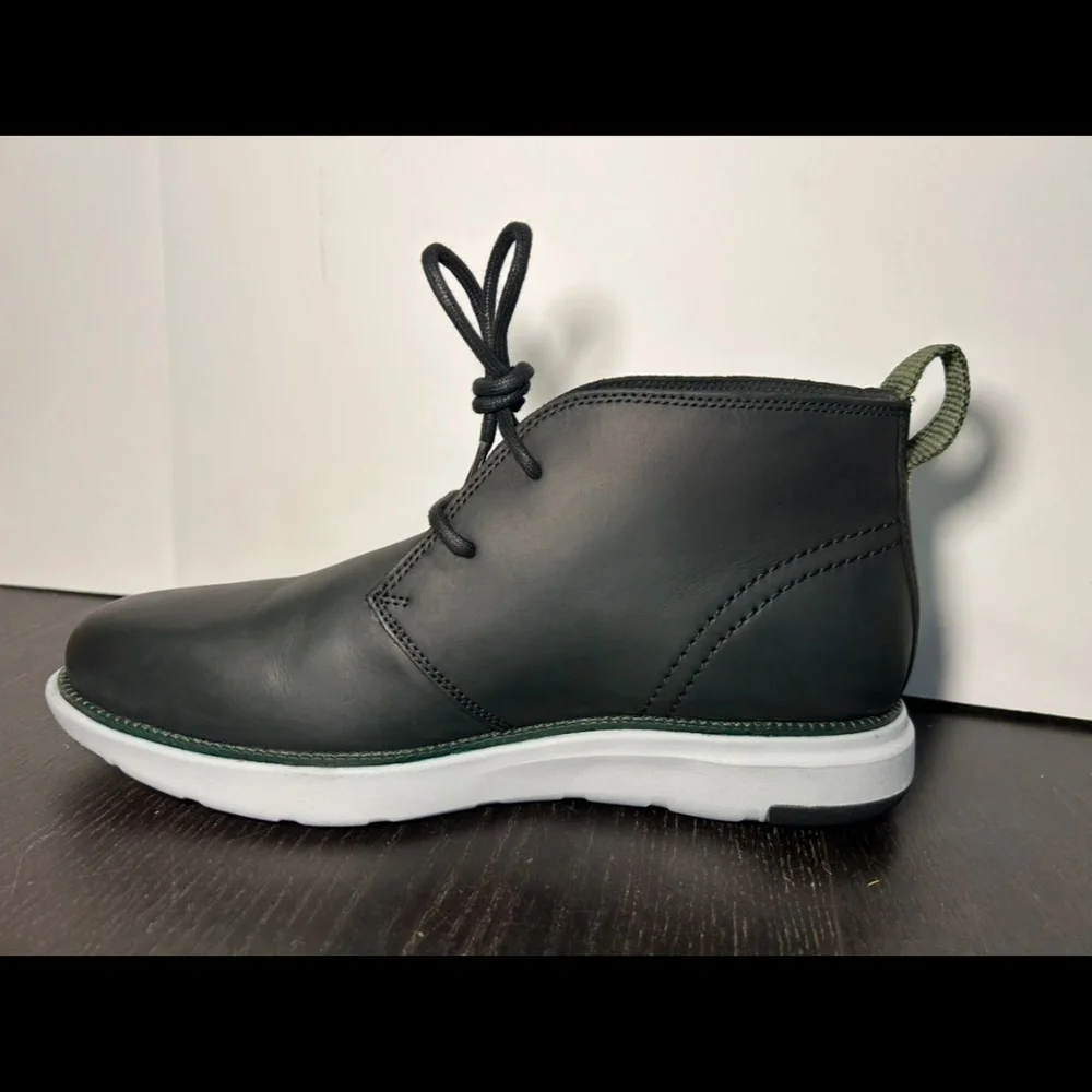 Cole Haan Grand Atlantic Chukka Water Resistant Leather Boots Black/Grey Men 8M